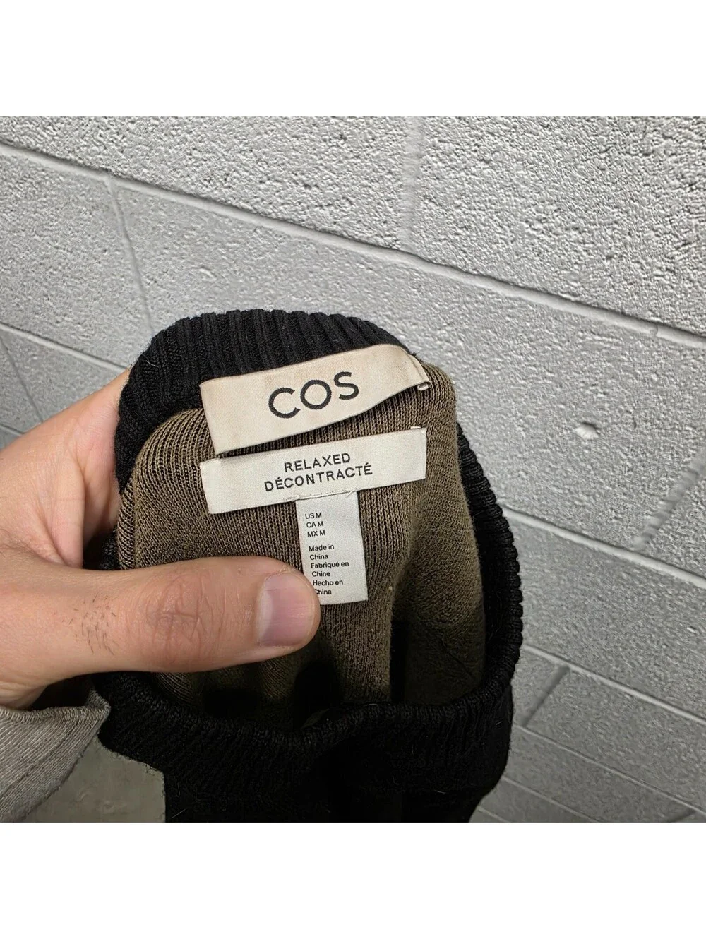Cos Oversized Navy Men's Wool Knit Long Sleeve  Top Sweater  Black  24x29